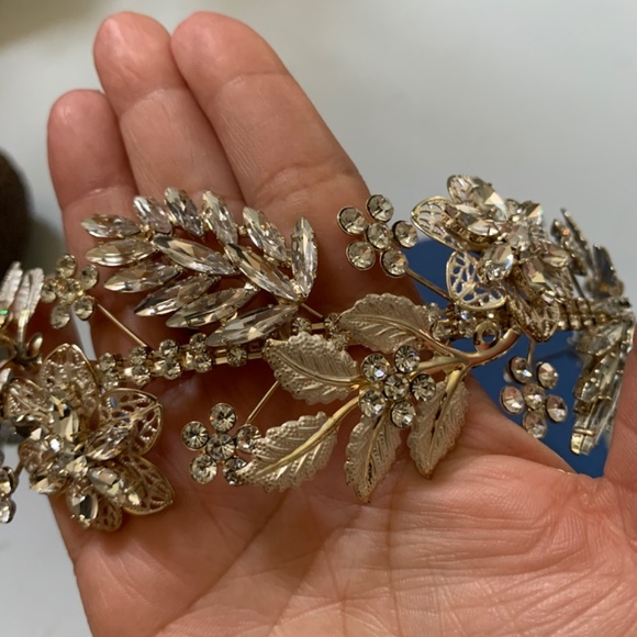 Bel Aire Bridal tiara - Picture 7 of 7